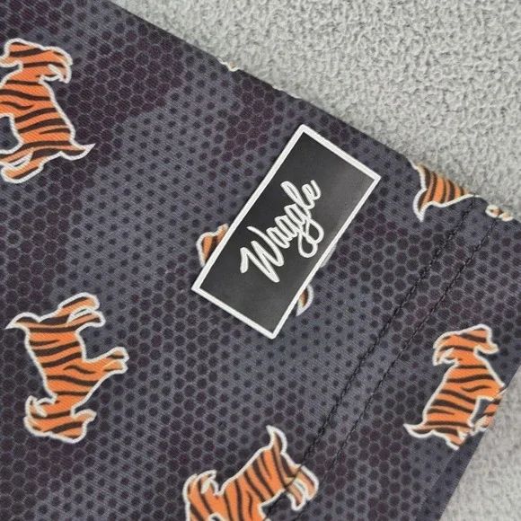 Waggle Shirt Mens Large Gray Tiger Dog Print Performance Polo Golf Stretch - Picture 4 of 7